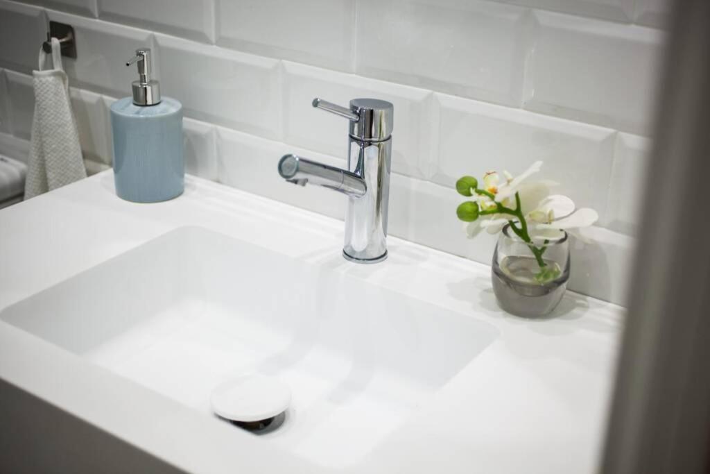 Bonito Apartamento, Nuevo Y En El Casco Viejo!!! Apartment Bilbao Luaran gambar